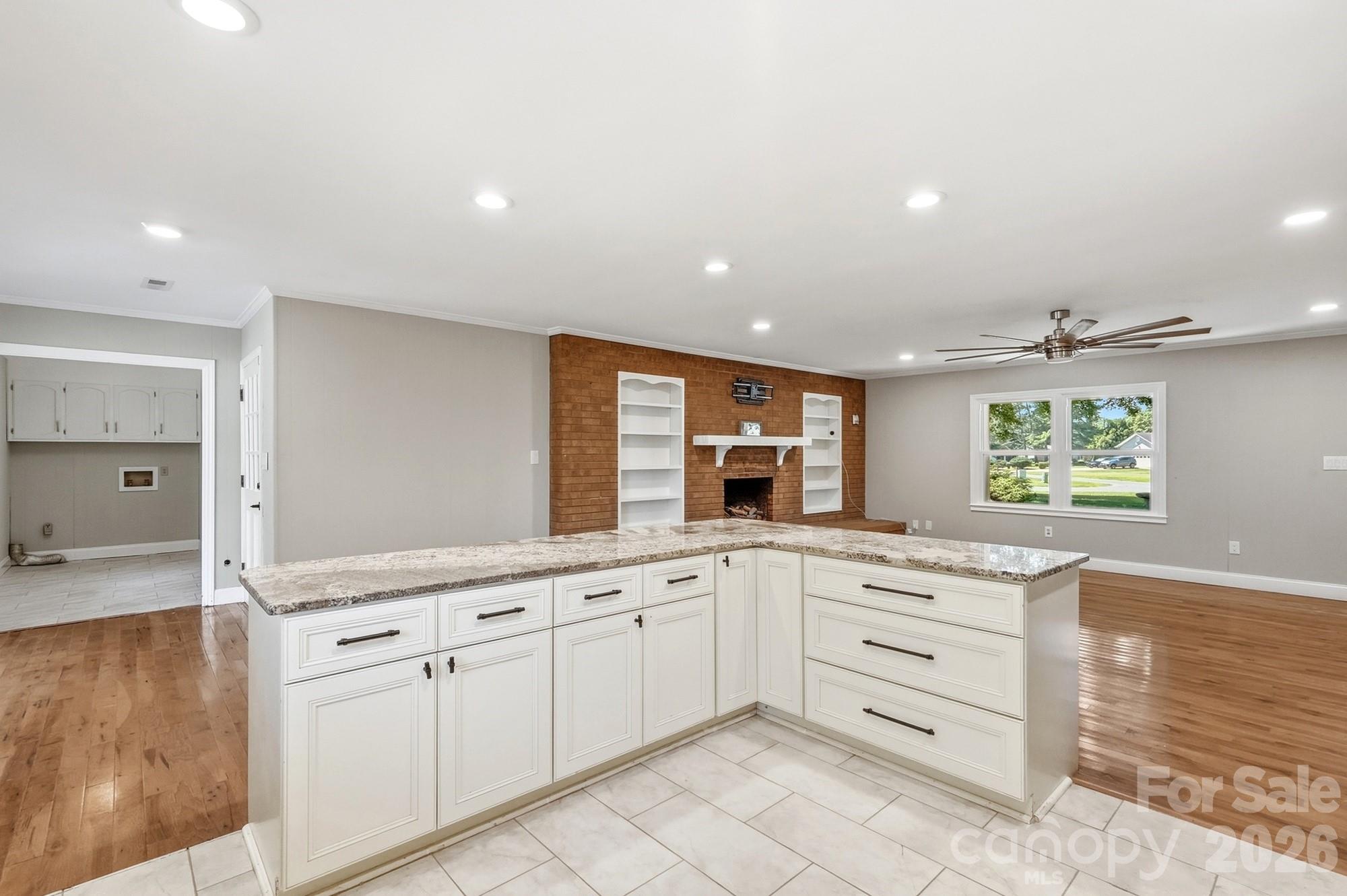 Single Family Residence at 710 Frontier Circle, China Grove, photo 10 of 33