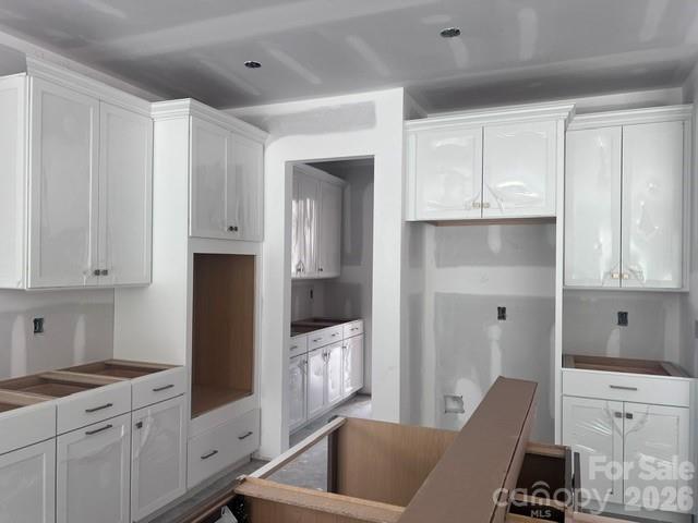 Kitchen Cabinets - 1206 Chasity Trails Court, Matthews