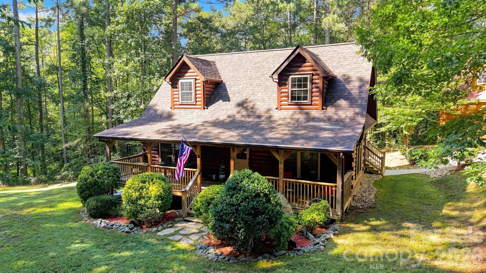Single Family Residence at 963 Double Eagle Drive, Nebo, photo 2 of 48
