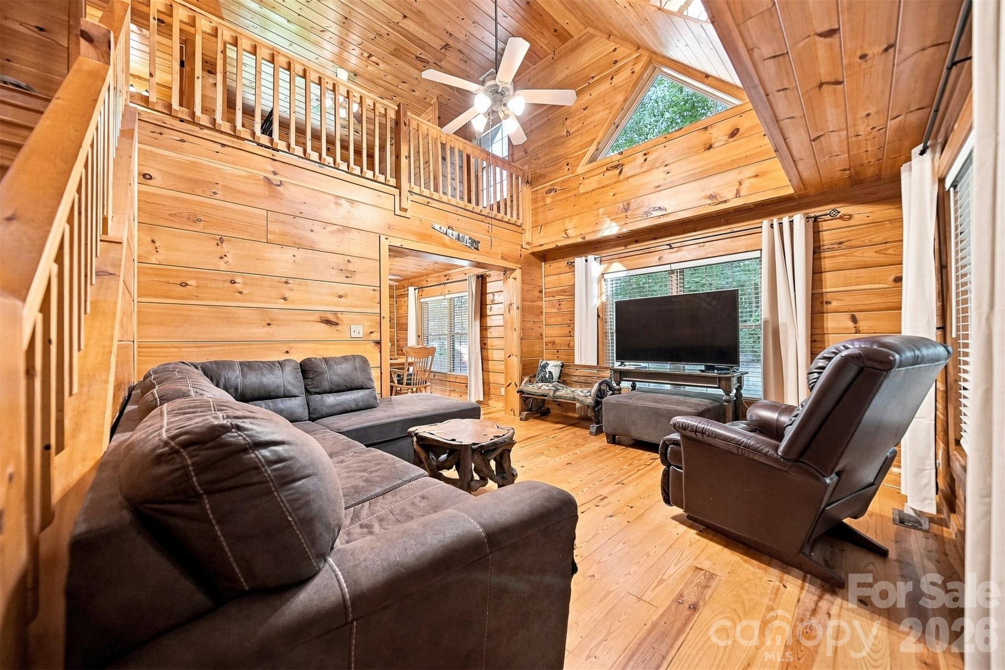 Single Family Residence at 963 Double Eagle Drive, Nebo, photo 5 of 48