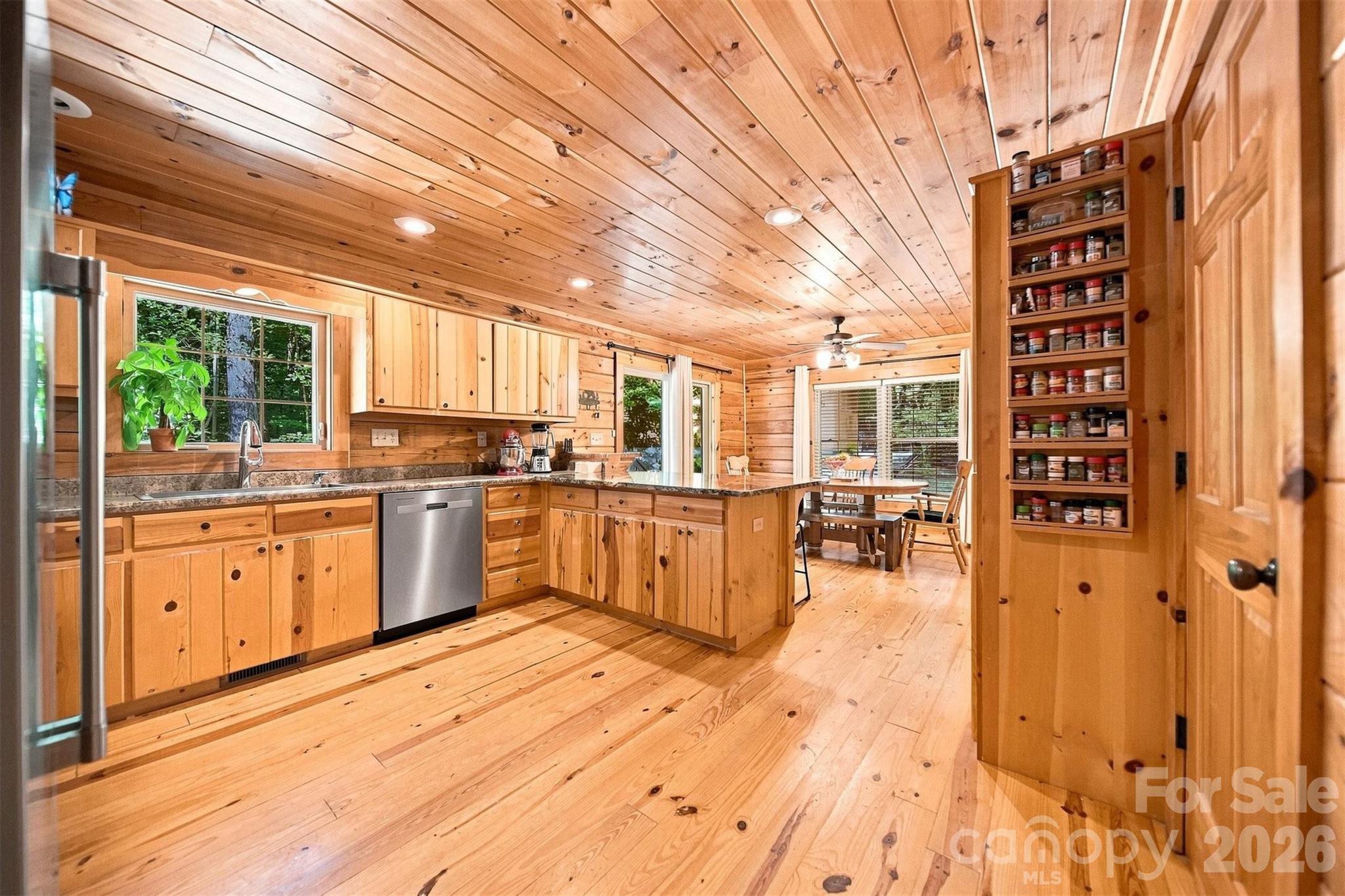 Single Family Residence at 963 Double Eagle Drive, Nebo, photo 13 of 48
