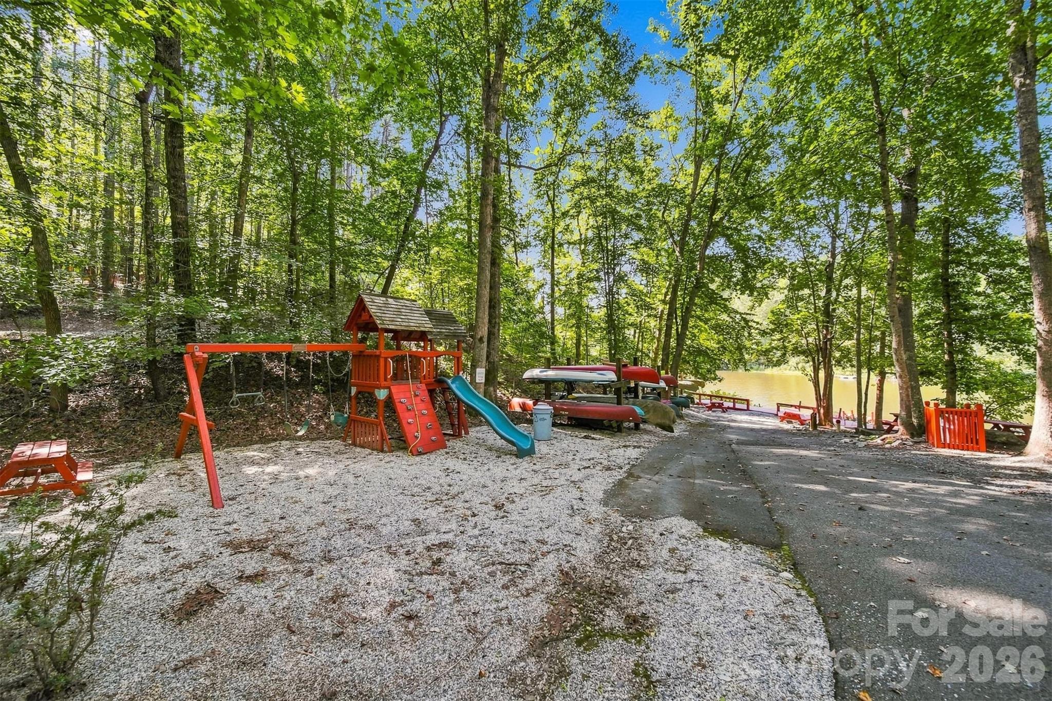 Single Family Residence at 963 Double Eagle Drive, Nebo, photo 40 of 48