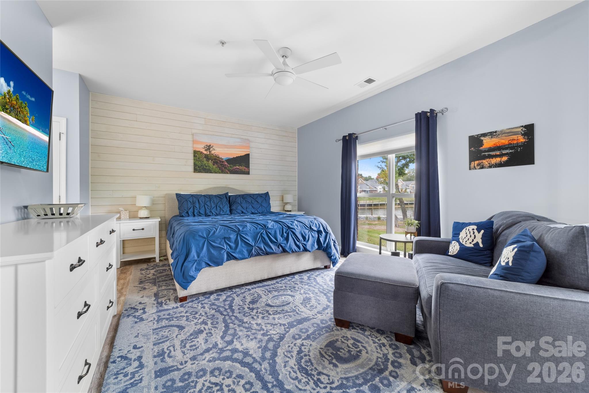 Condominium at 18619 Harborside Drive, Cornelius, photo 19 of 42