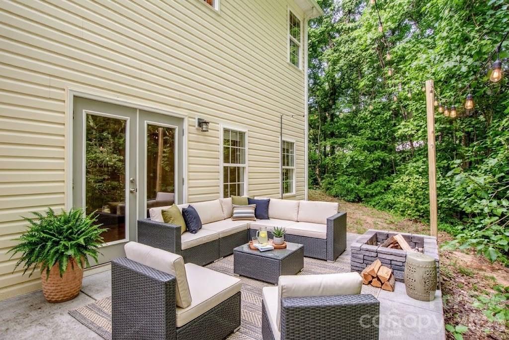 virtual furniture outside - 127 Wood Acre Drive, Mooresville