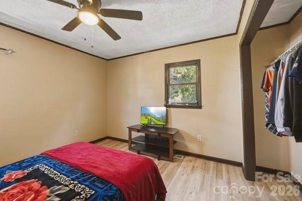 Single Family Residence at 404 Clinton Avenue, Lancaster, photo 13 of 25