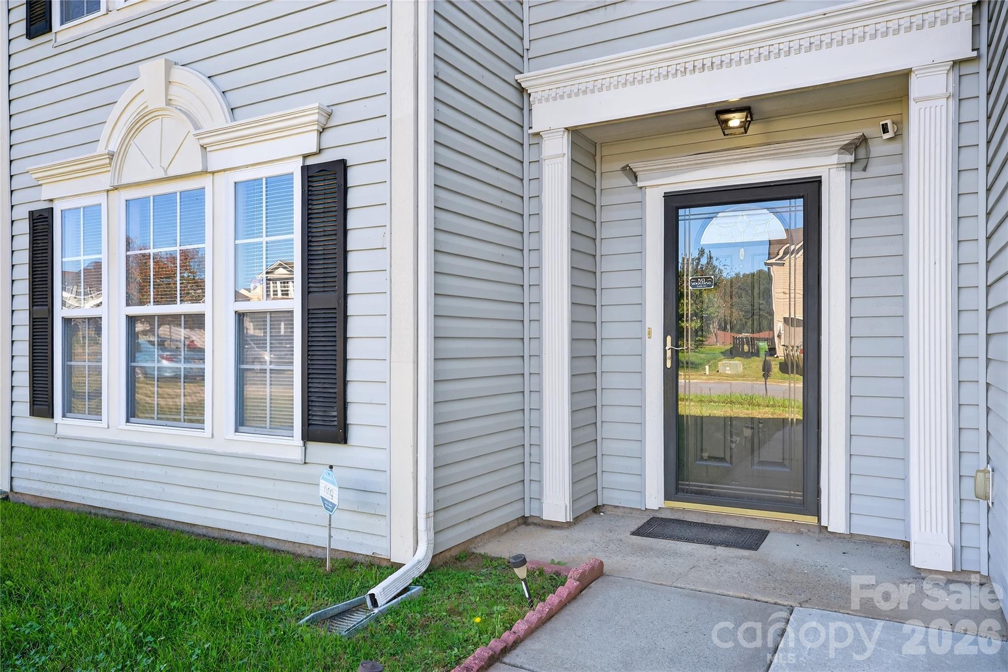 Single Family Residence at 109 Bennett Trail Drive, Mount Holly, photo 9 of 45