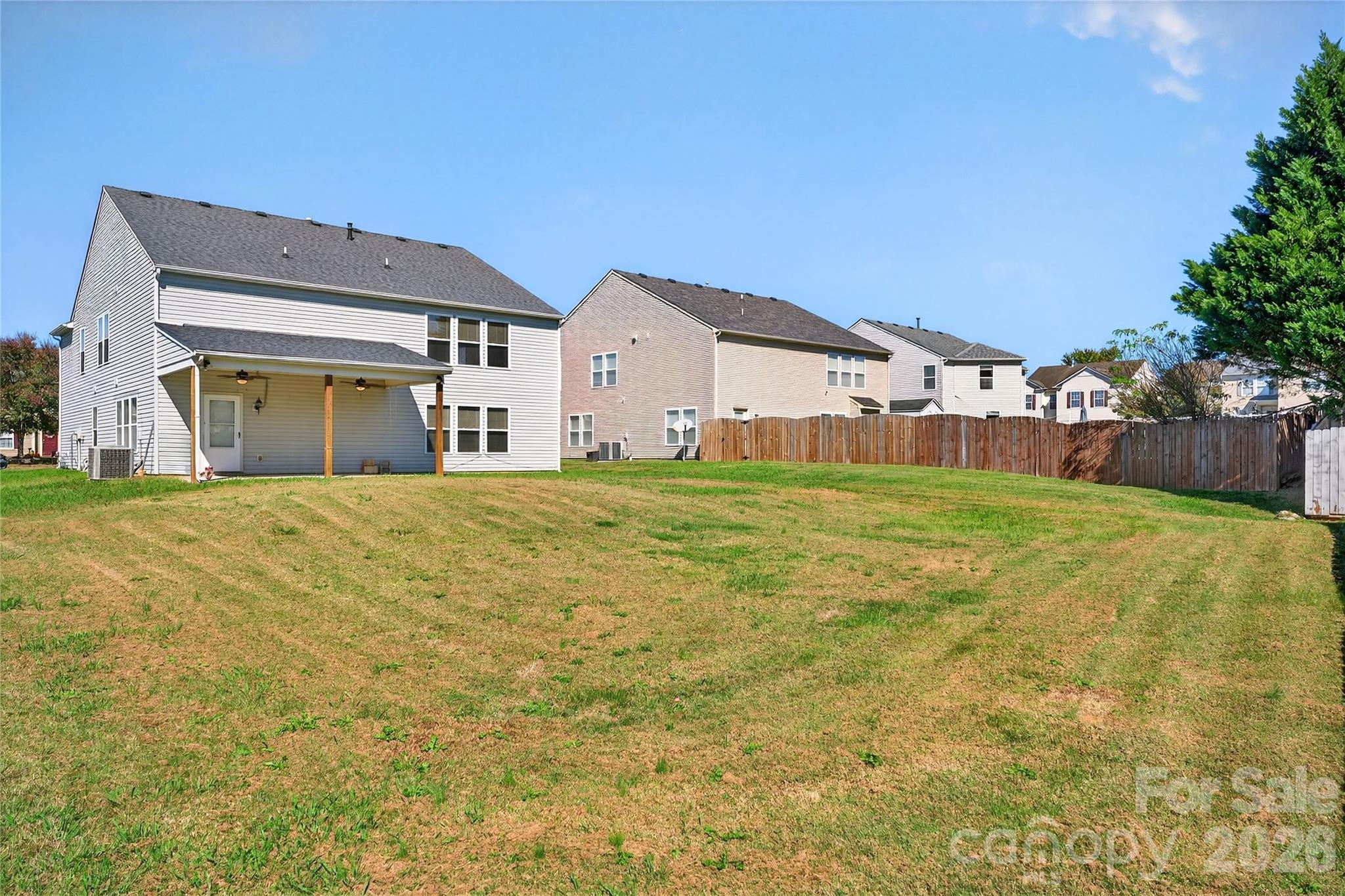 Single Family Residence at 109 Bennett Trail Drive, Mount Holly, photo 10 of 45