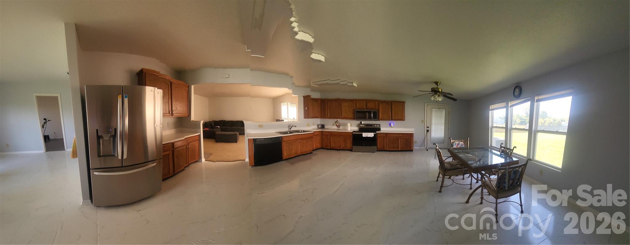 Kitchen - 109 Bennett Trail Drive, Mount Holly