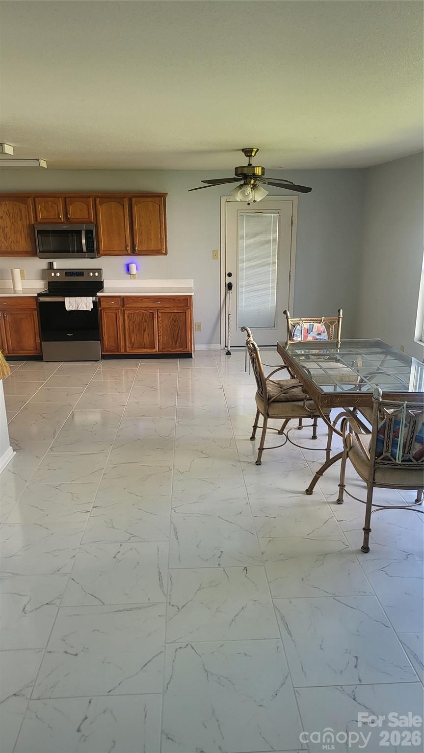 Single Family Residence at 109 Bennett Trail Drive, Mount Holly, photo 25 of 45