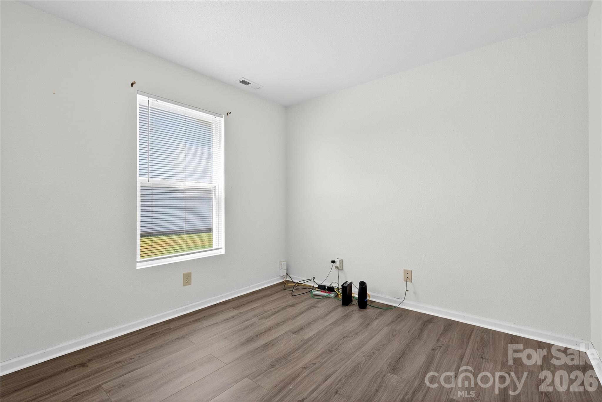 Den on Main - 109 Bennett Trail Drive, Mount Holly
