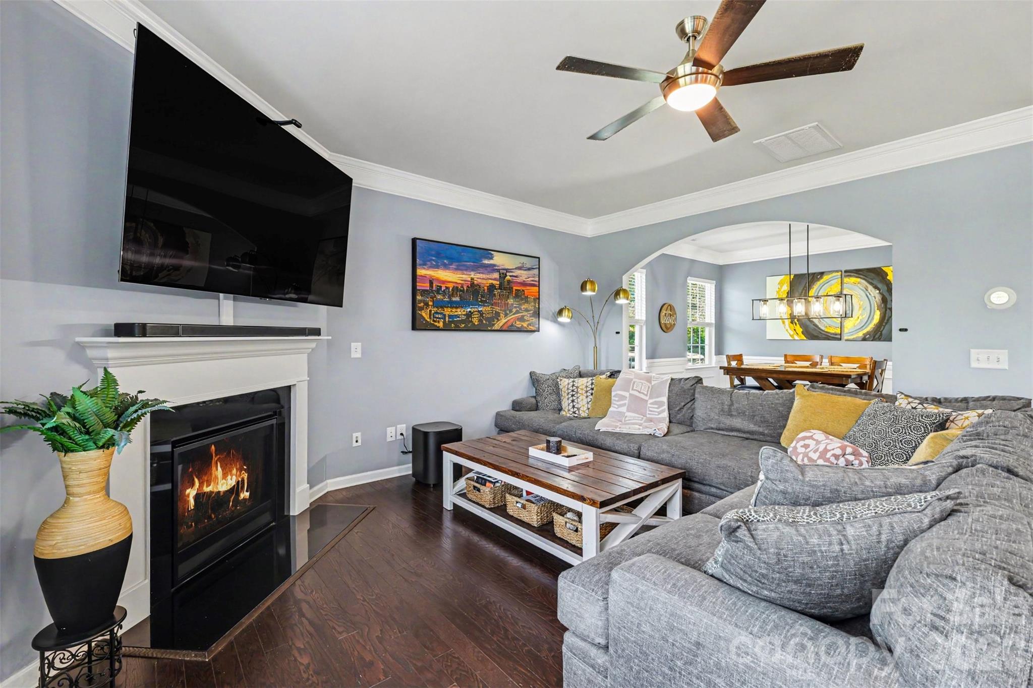 Single Family Residence at 437 Zoe Bee Drive, Clover, photo 4 of 30