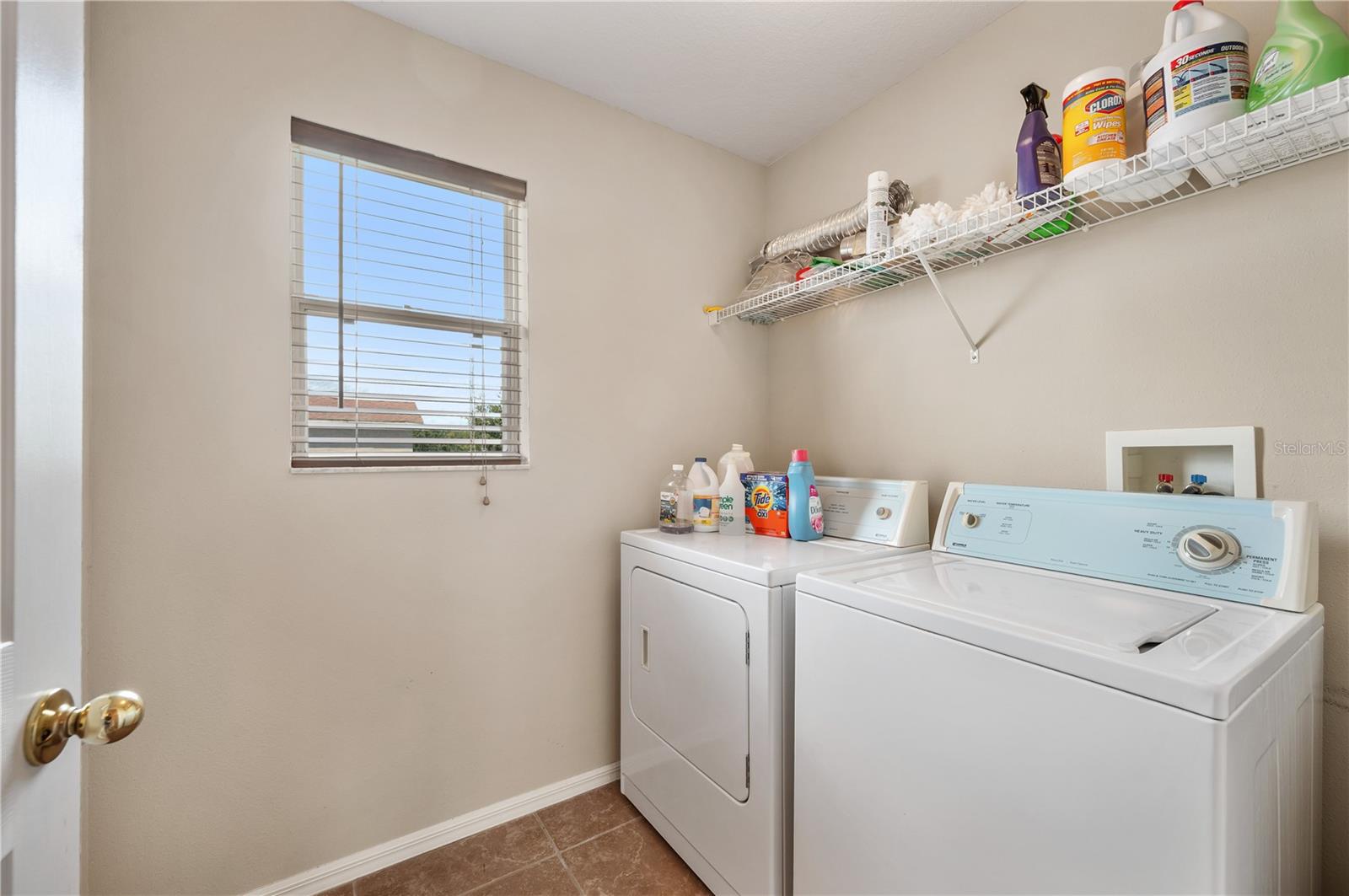 The second Floor Laundry room...how convenient is this. - 6937 LAKE EAGLEBROOKE DR, LAKELAND