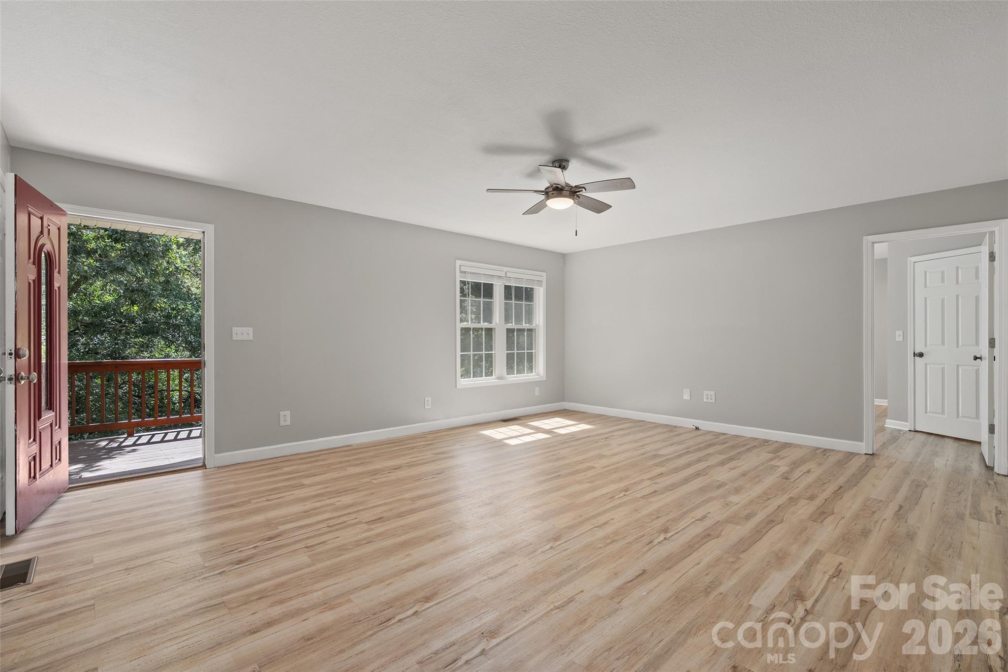 Single Family Residence at 111 Natures Trail, Clyde, photo 4 of 26