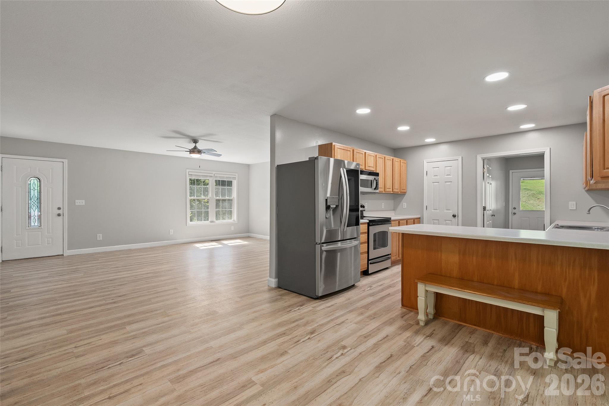 Single Family Residence at 111 Natures Trail, Clyde, photo 7 of 26