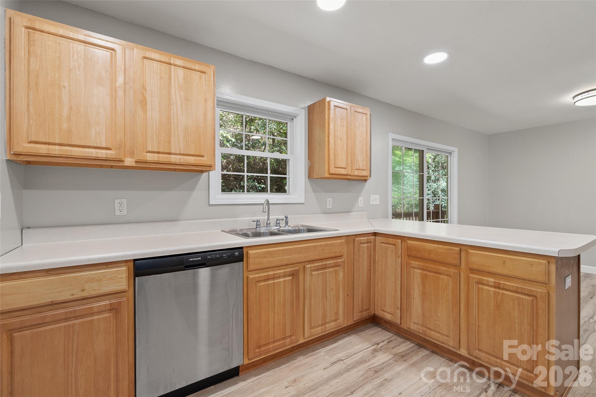 Single Family Residence at 111 Natures Trail, Clyde, photo 11 of 26