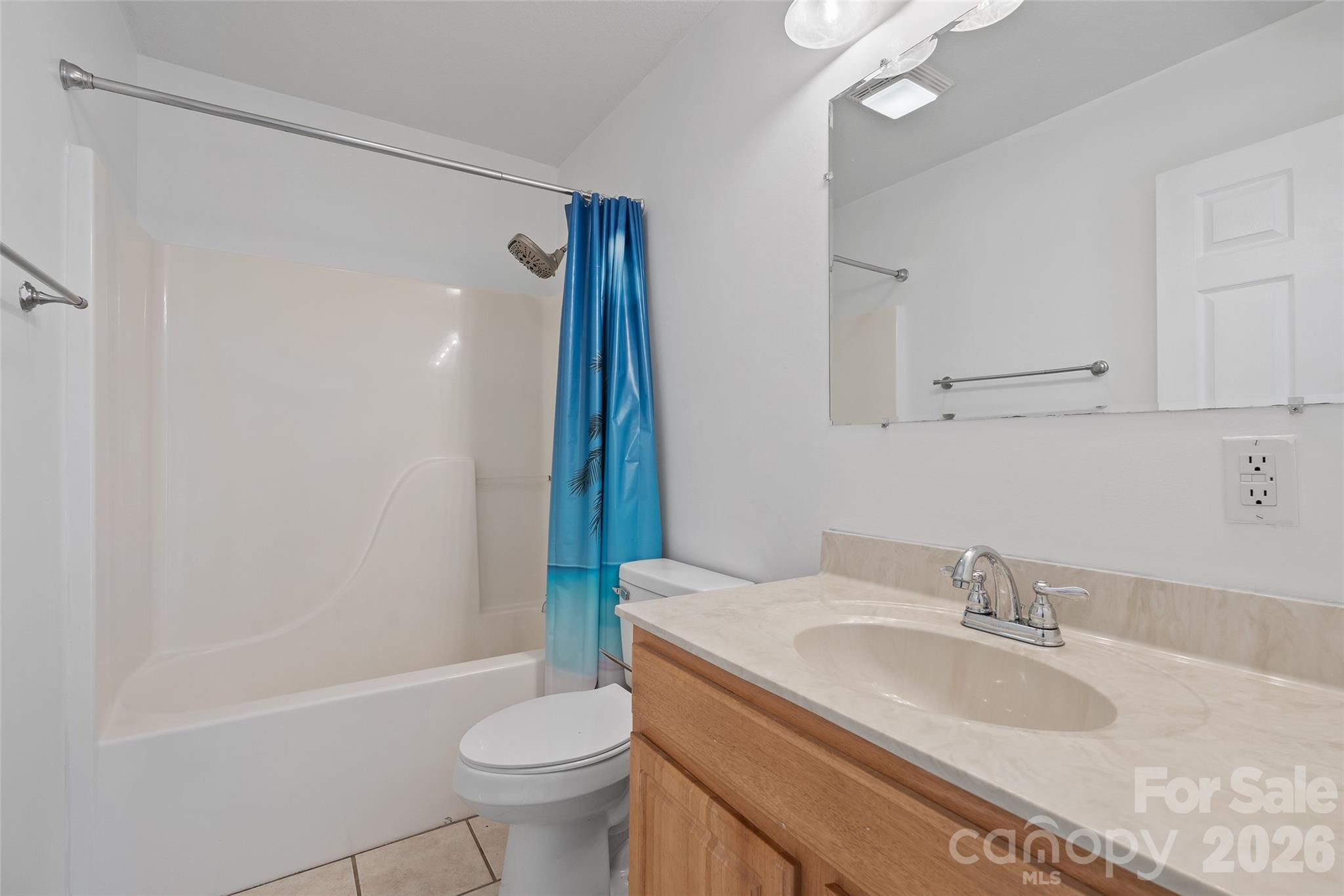 Single Family Residence at 111 Natures Trail, Clyde, photo 17 of 26