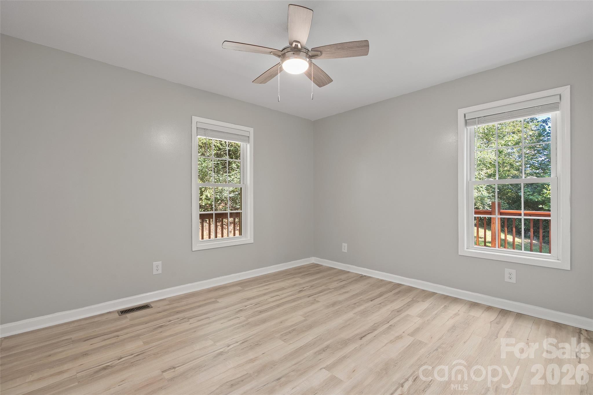 Single Family Residence at 111 Natures Trail, Clyde, photo 19 of 26