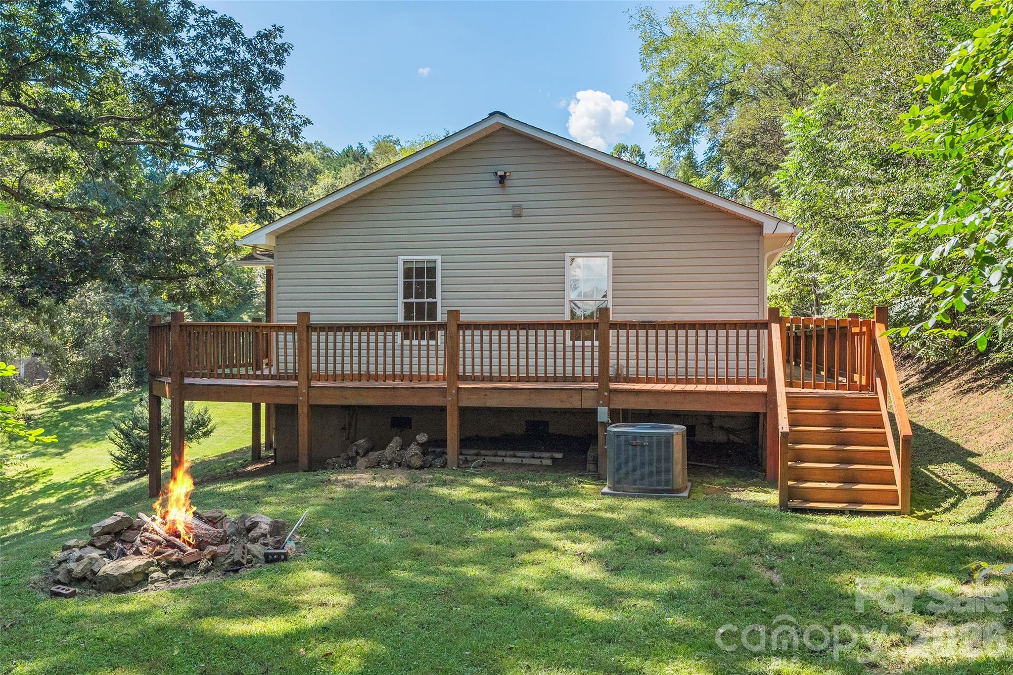 Single Family Residence at 111 Natures Trail, Clyde, photo 24 of 26