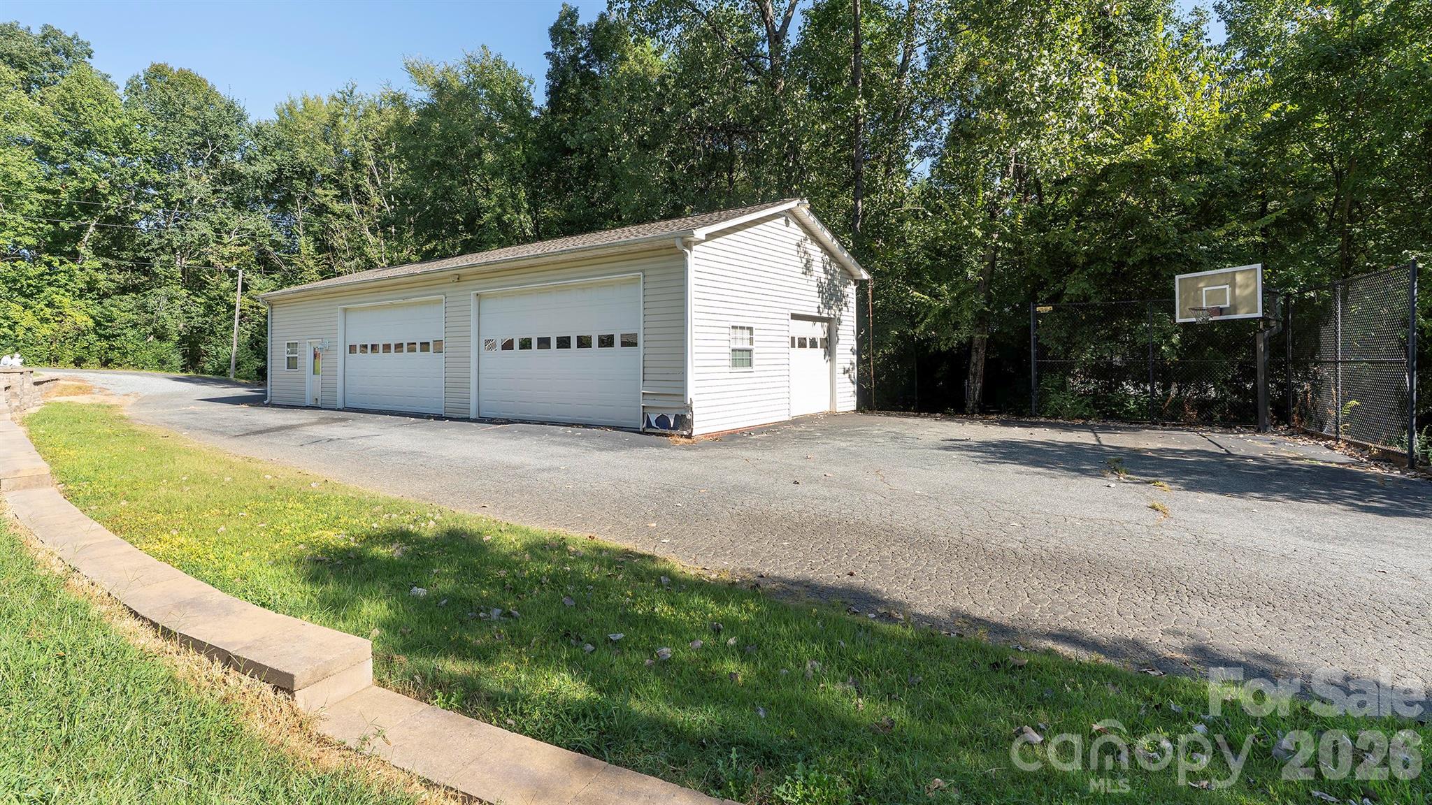 Single Family Residence at 717 Pilgrim Forest Drive, Monroe, photo 31 of 39