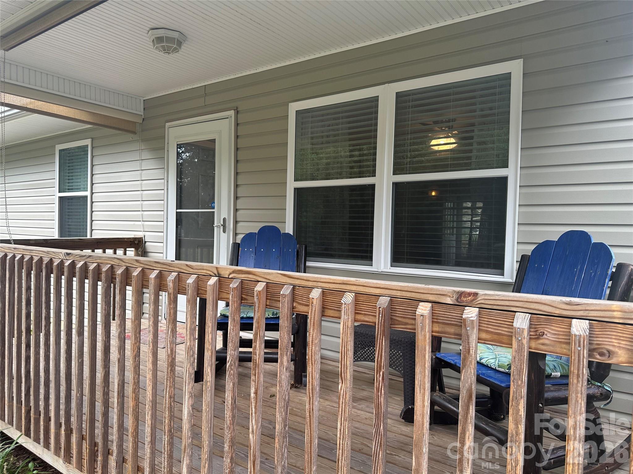 Covered front porch - 6 Kendrick Court, Flat Rock
