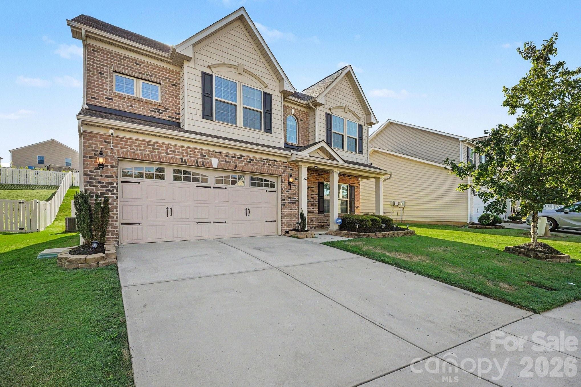 Single Family Residence at 1256 Farm Branch Drive SW, Concord, photo 2 of 29