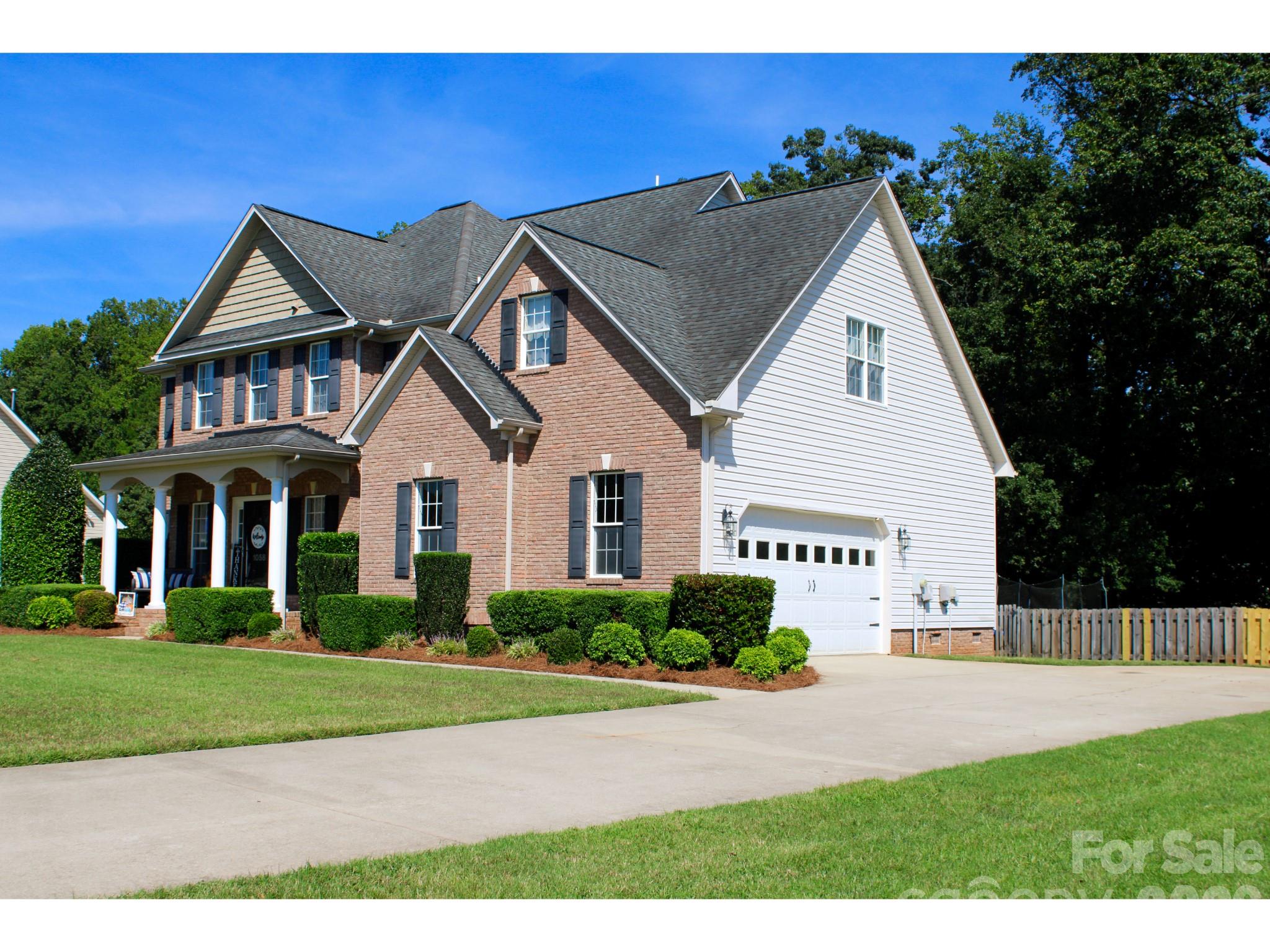 Single Family Residence at 1058 N Lilac Lane, Salisbury, photo 3 of 48