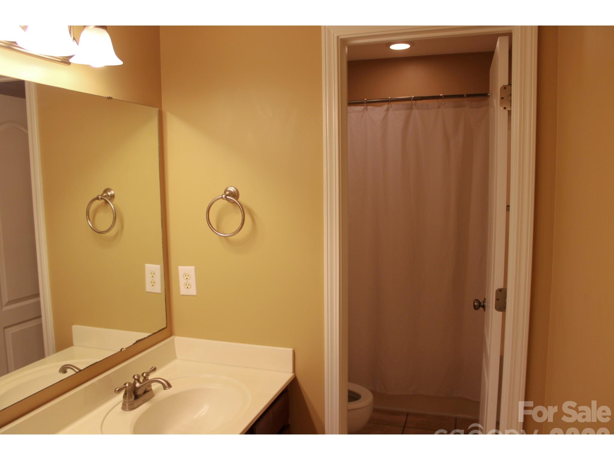 Single Family Residence at 1058 N Lilac Lane, Salisbury, photo 31 of 48