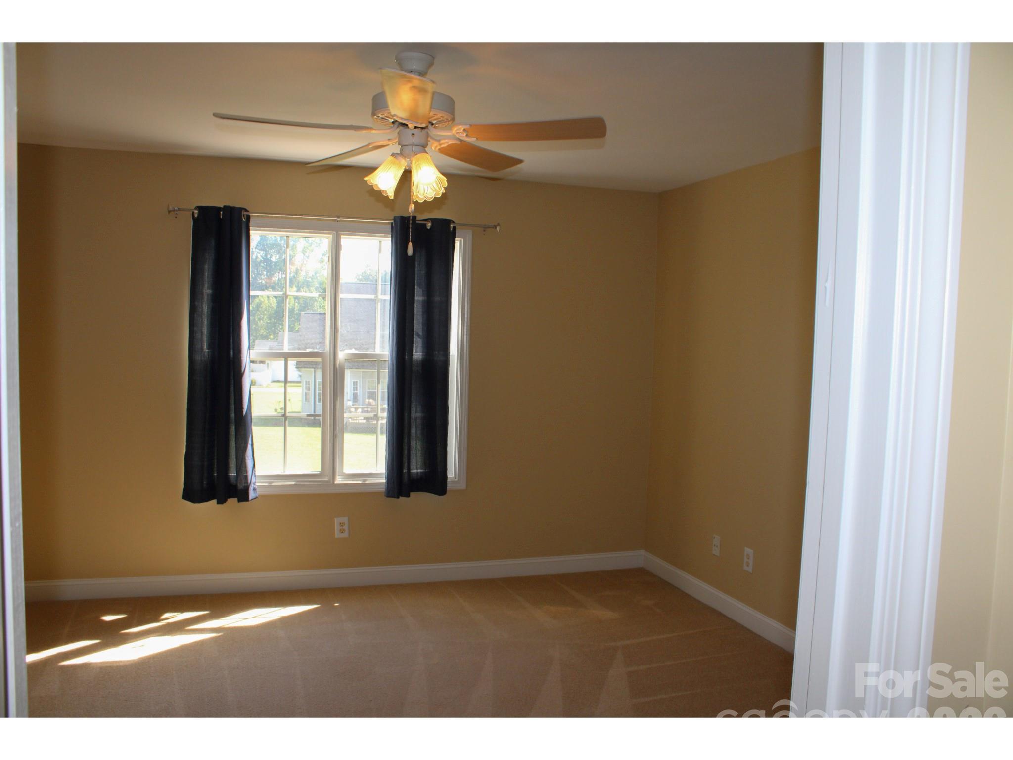 Single Family Residence at 1058 N Lilac Lane, Salisbury, photo 38 of 48