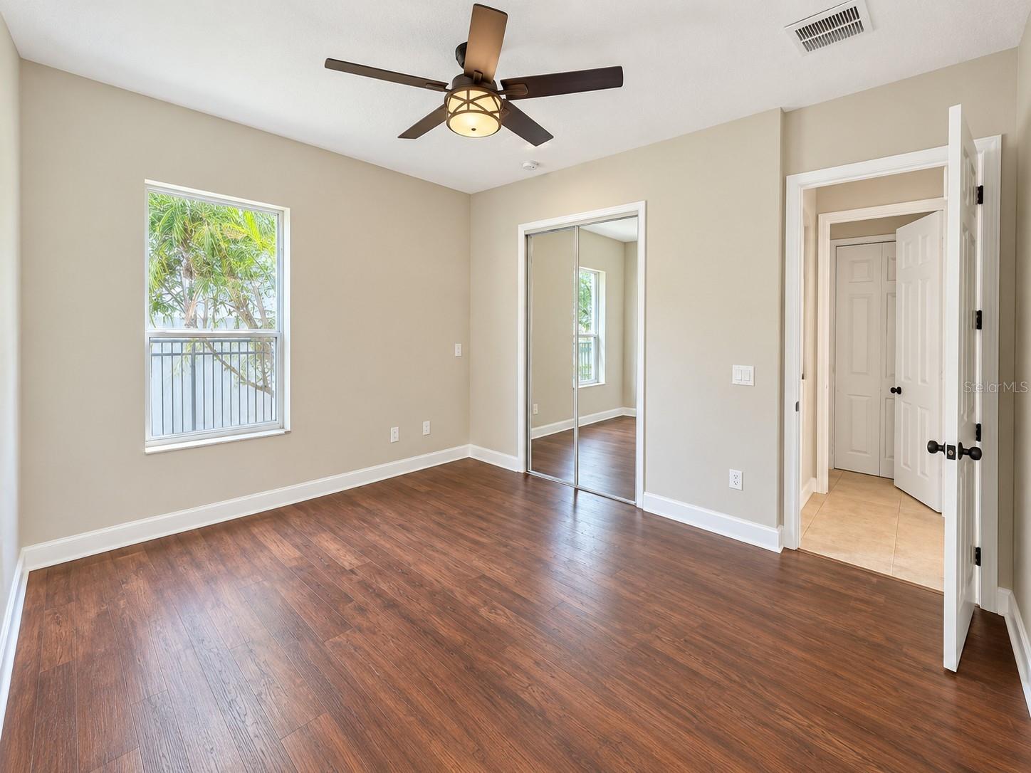 Single Family Residence at 3915 SHOREVIEW DR, KISSIMMEE, photo 9 of 28