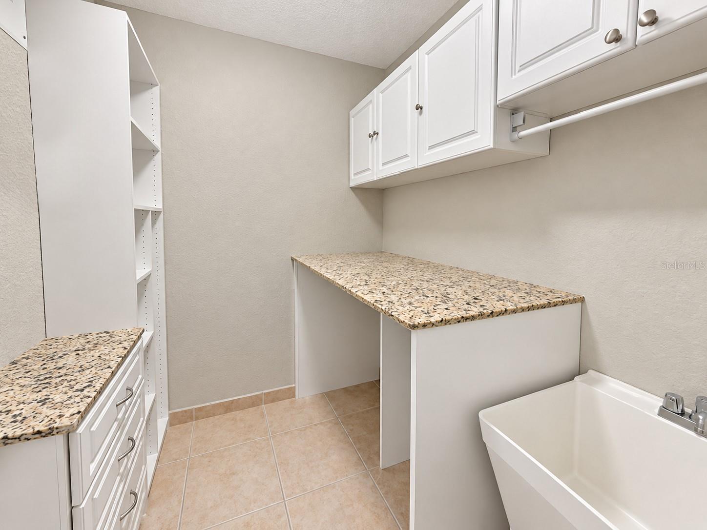 Single Family Residence at 3915 SHOREVIEW DR, KISSIMMEE, photo 26 of 28