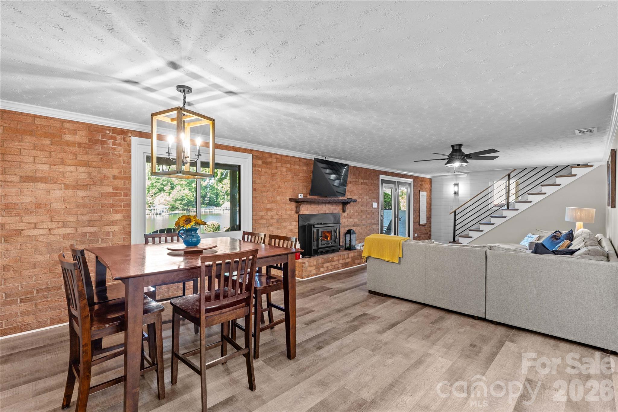 Dining area - 150 Shady Cove Drive, Troutman
