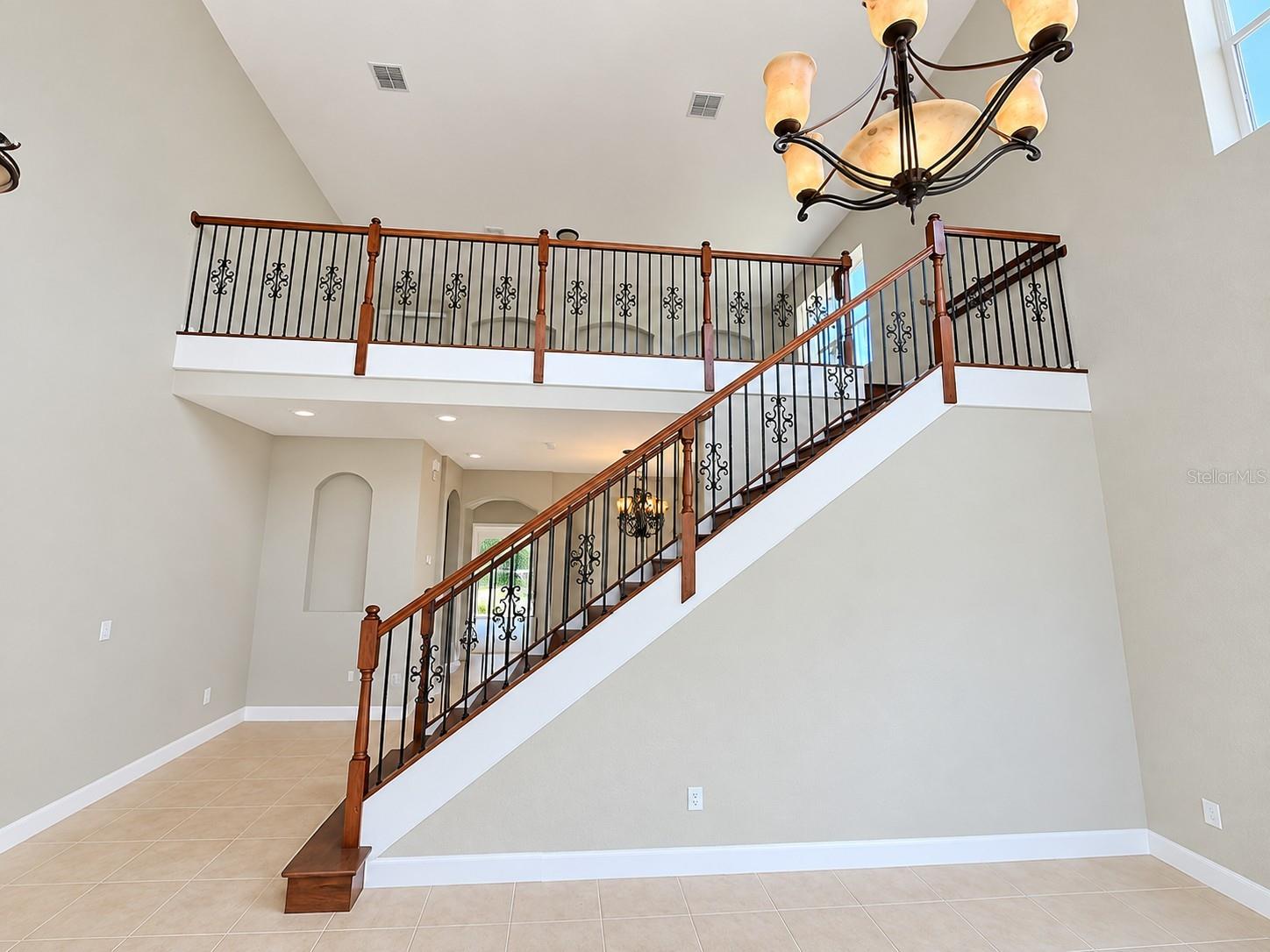 Single Family Residence at 3915 SHOREVIEW DR, KISSIMMEE, photo 3 of 28