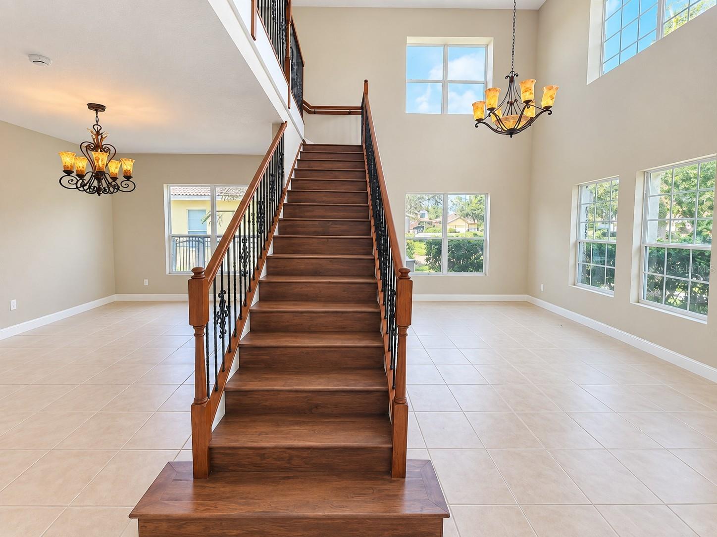 Single Family Residence at 3915 SHOREVIEW DR, KISSIMMEE, photo 4 of 28