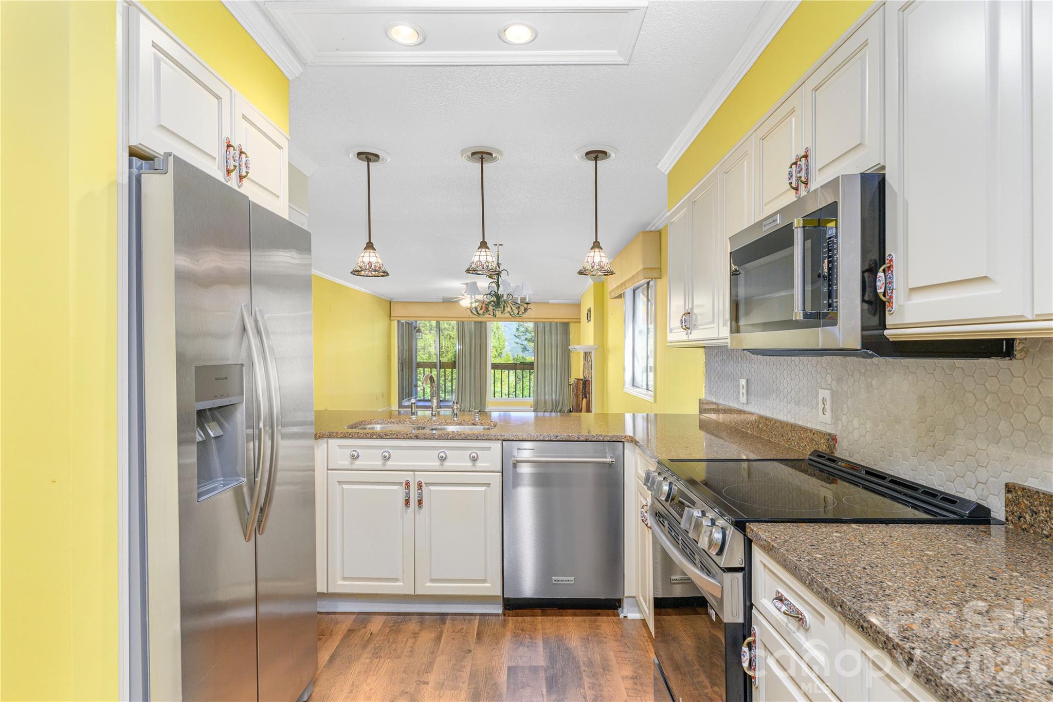 Stainless appliances. - 87 Willow Road, Waynesville