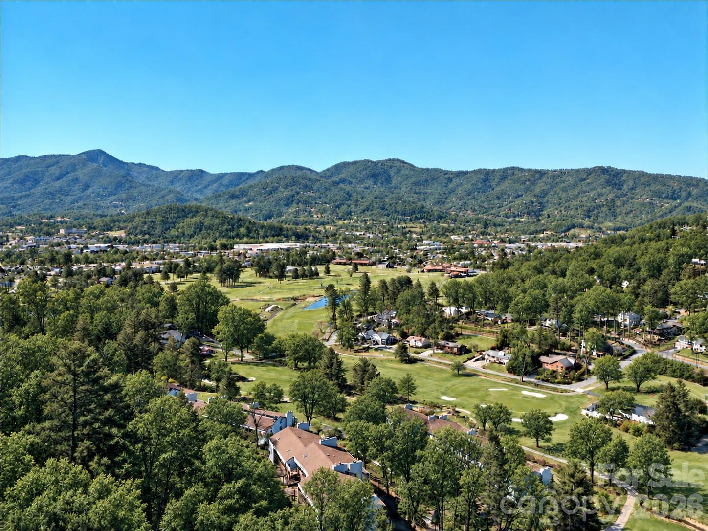 Borders Waynesville Inn & Golf Club. - 87 Willow Road, Waynesville