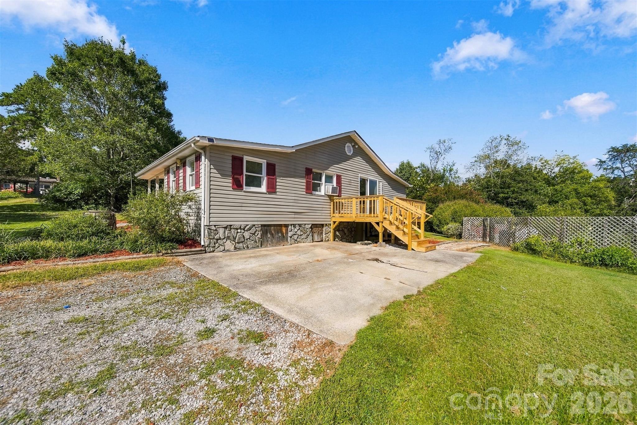 Single Family Residence at 3860 Pickle Williams Lane, Granite Falls, photo 23 of 33