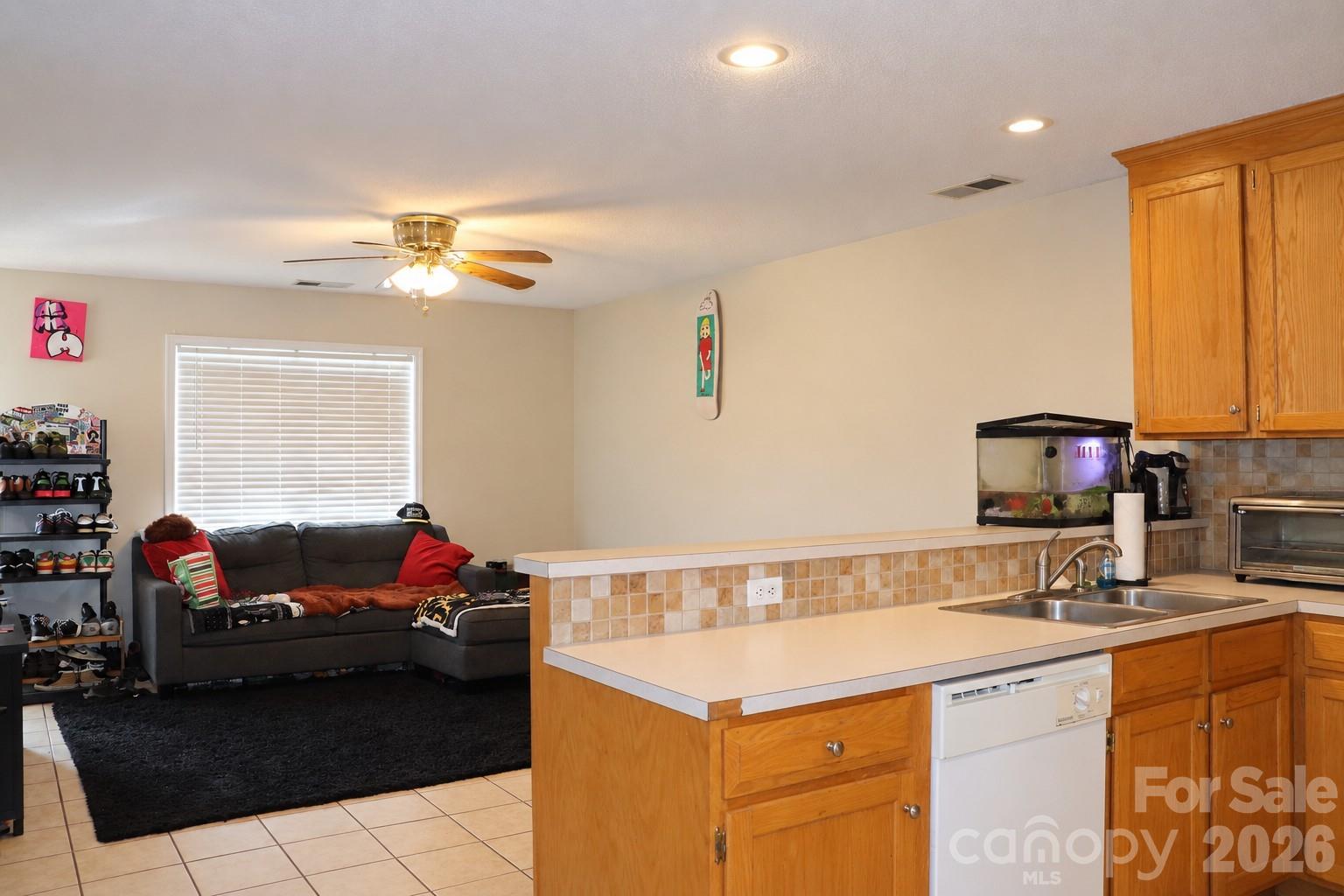 Unit 102 - 102 King Henry Lane, Granite Falls