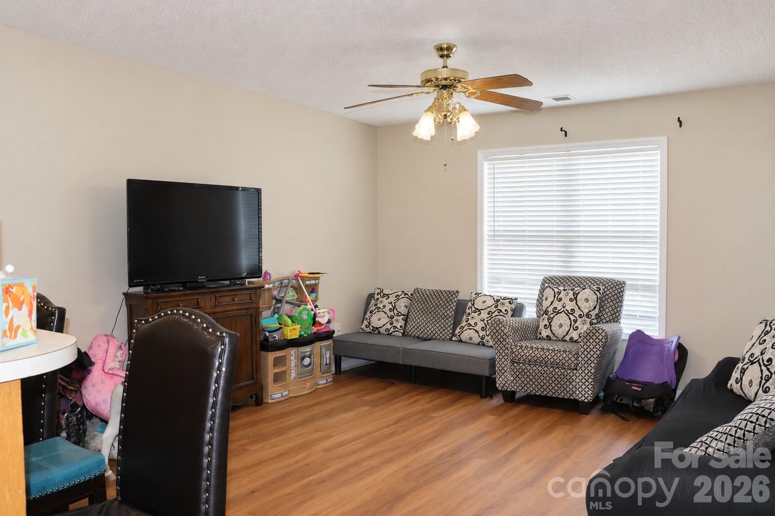 Unit 108 - 102 King Henry Lane, Granite Falls