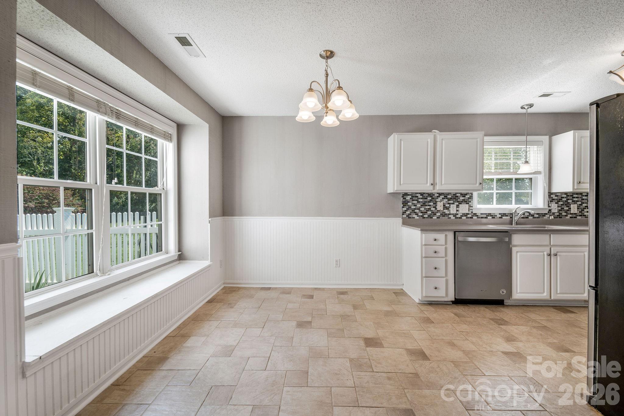 Single Family Residence at 98 Stonehollow Road, Fletcher, photo 12 of 34