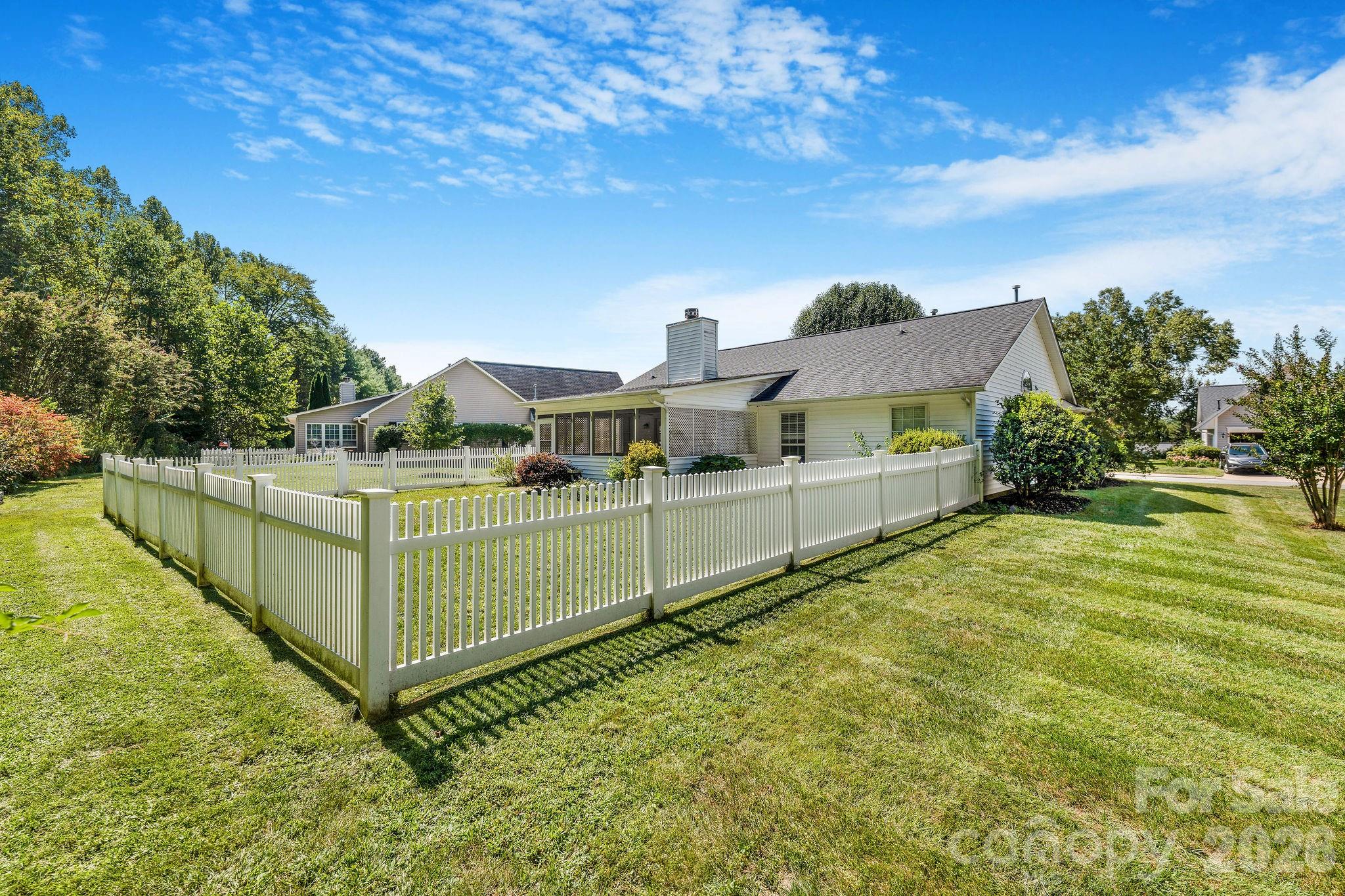 Single Family Residence at 98 Stonehollow Road, Fletcher, photo 30 of 34