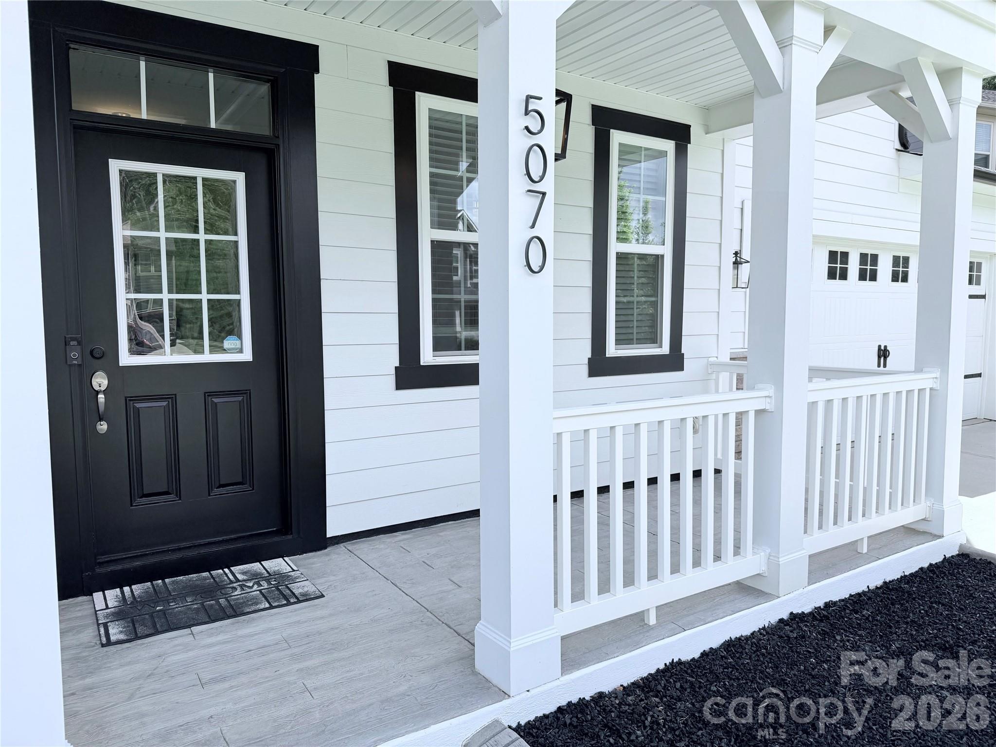Stamped concrete front porch - 5070 Watersail Way, Lake Wylie
