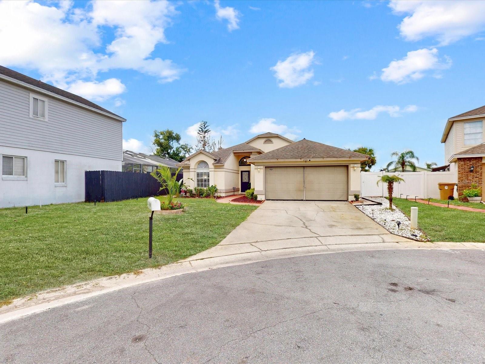 2504 KINGSTON CT