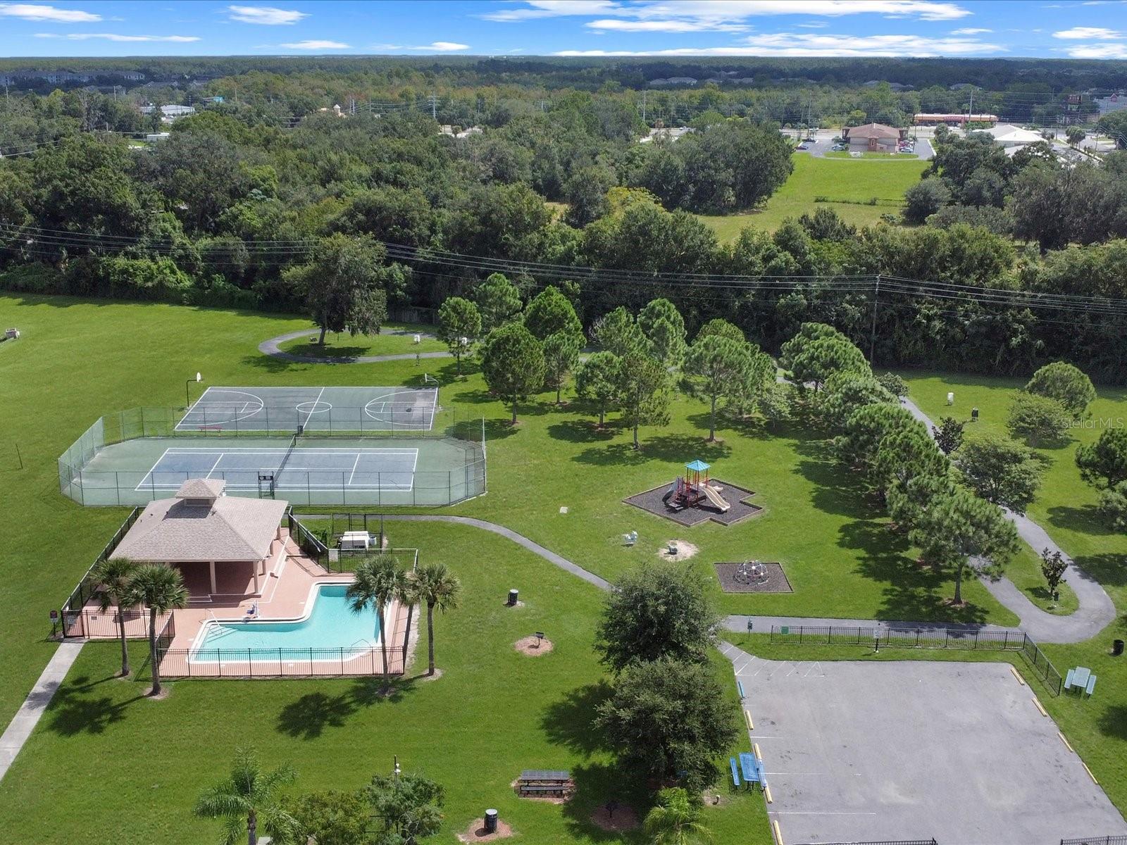 Single Family Residence at 2504 KINGSTON CT, KISSIMMEE, photo 39 of 42
