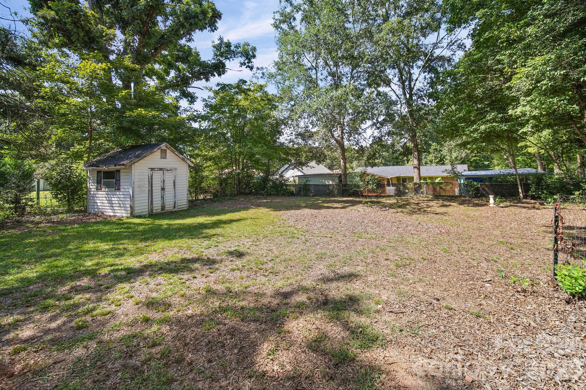 Single Family Residence at 406 Sunset Drive, Stanley, photo 22 of 23