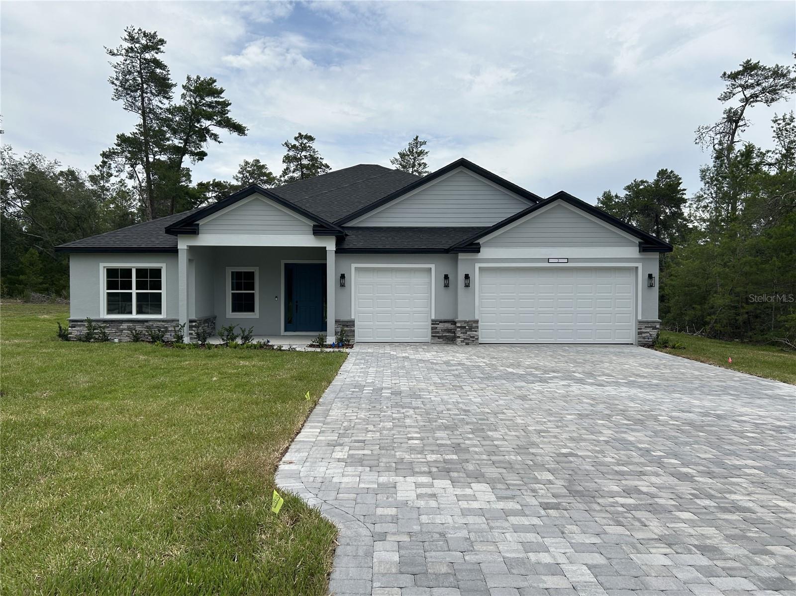 4037 W PINTO LOOP