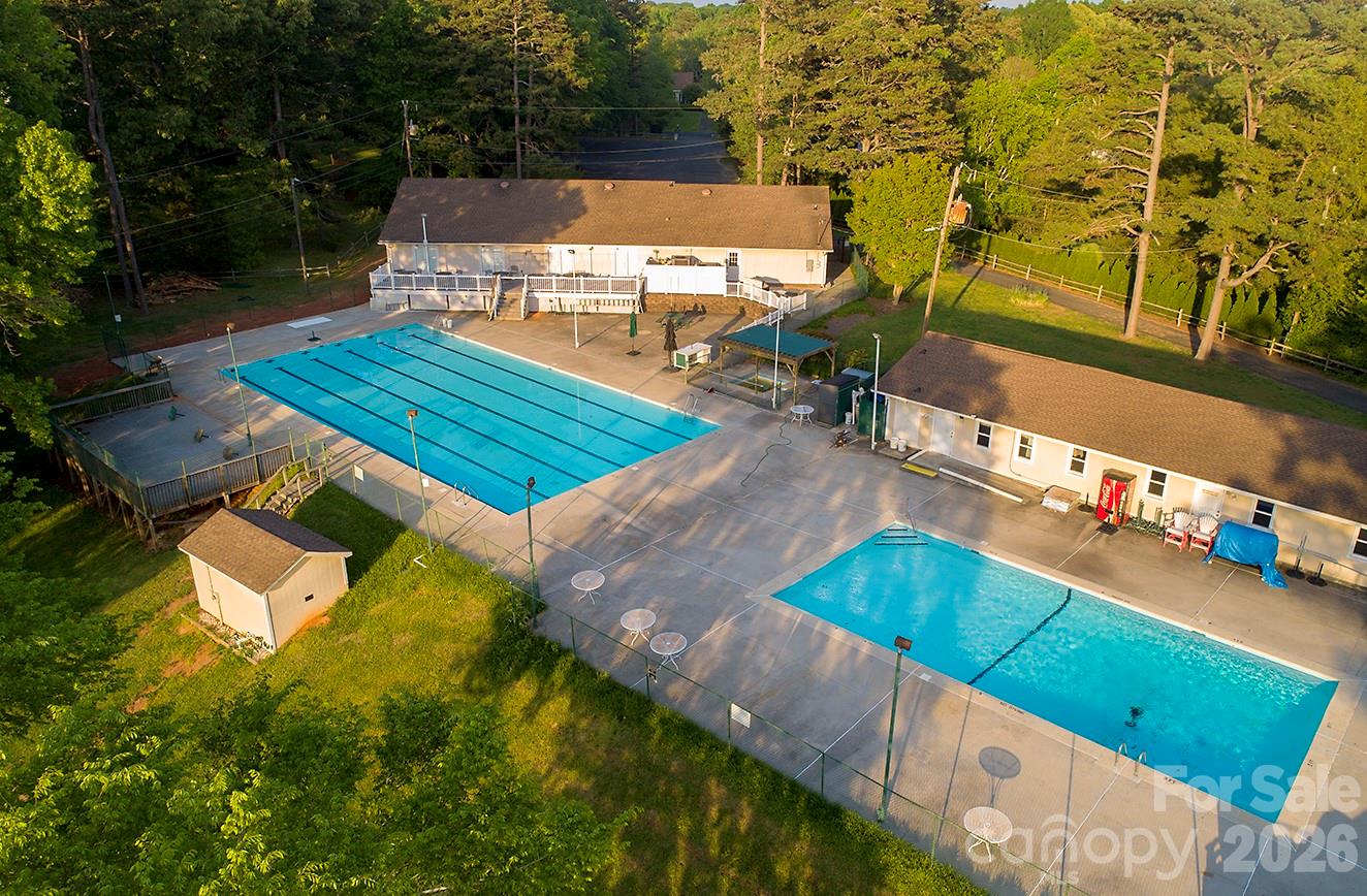 2 Pools - Open from Memorial - Labor Day! - 13136 Blacksmith Court, Matthews