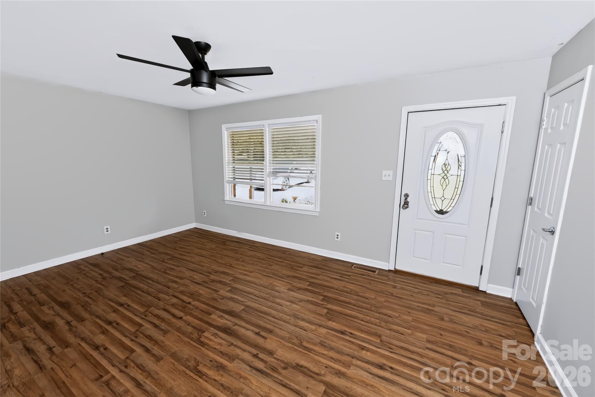 Single Family Residence at 1701 Richey Road, Taylorsville, photo 10 of 39