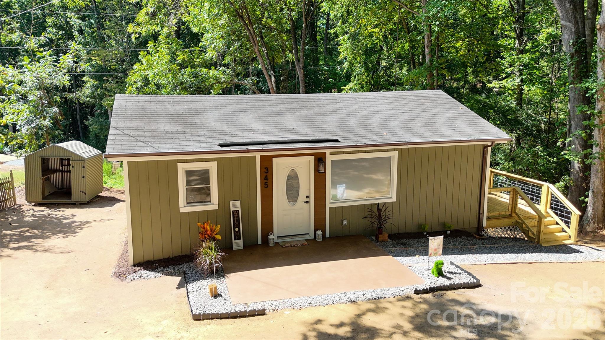 Single Family Residence at 345 EPPS Road, Fort Mill, photo 5 of 47