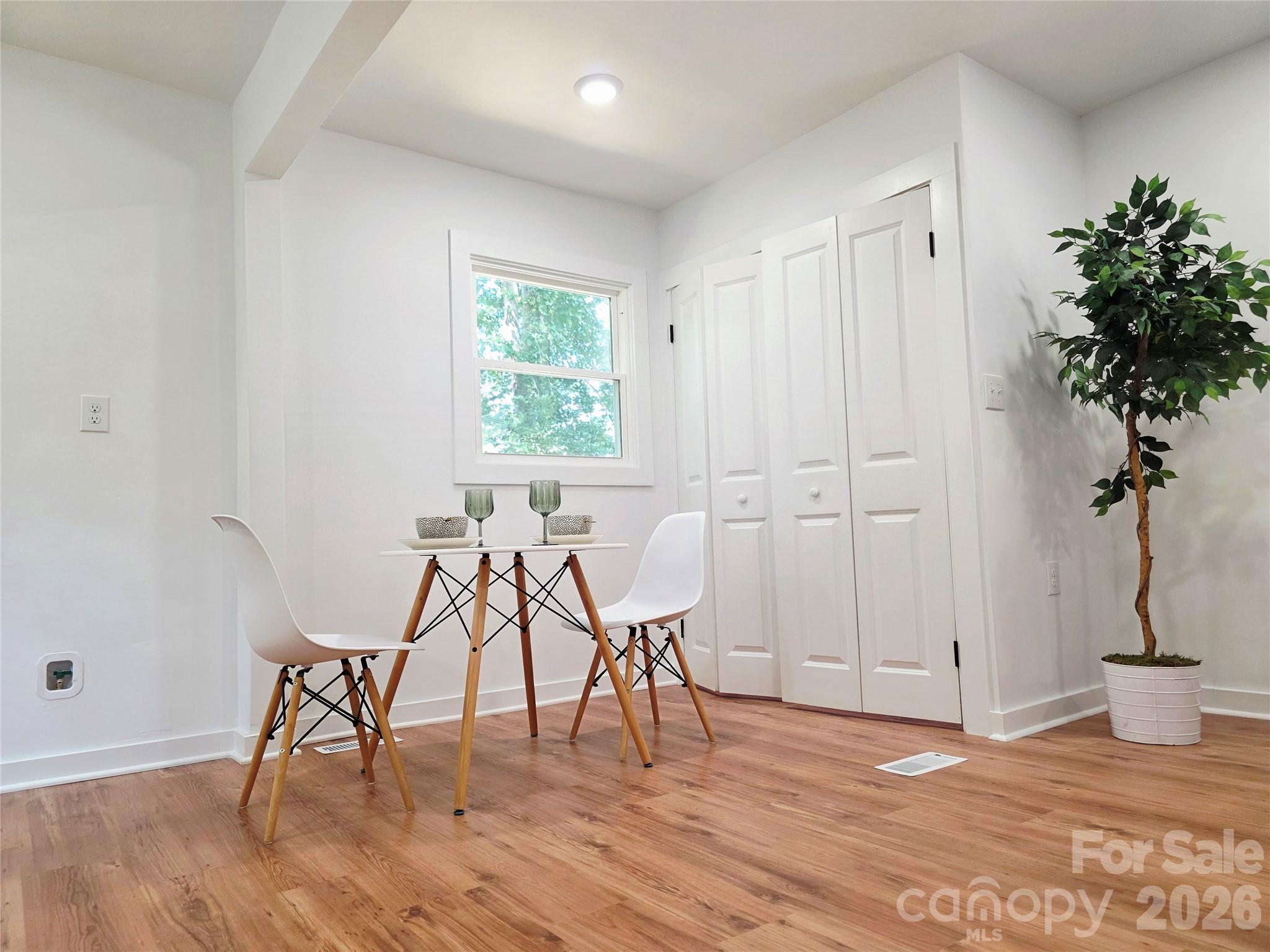 Single Family Residence at 345 EPPS Road, Fort Mill, photo 19 of 47