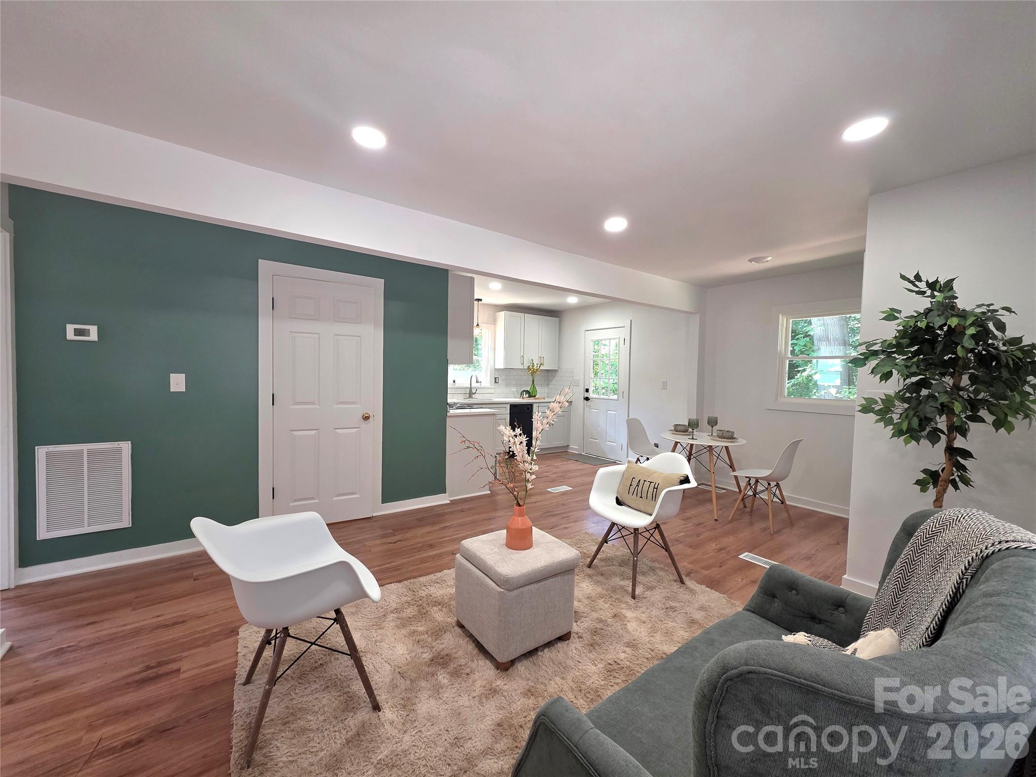 Single Family Residence at 345 EPPS Road, Fort Mill, photo 25 of 47